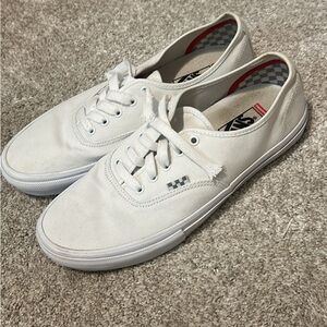 Vans White Canvas Sneakers Classic Low-Top Design